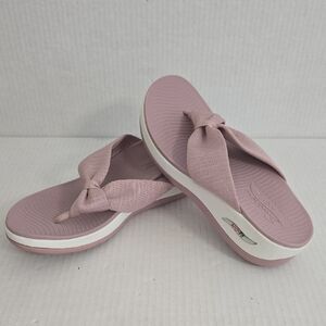 NWOT Skechers Archfit Women's Pink Sandles Size 8